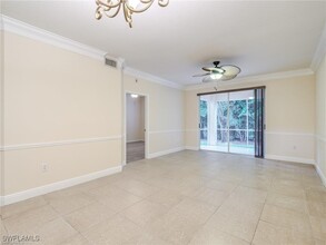 6655 Huntington Lakes Cir in Naples, FL - Building Photo - Building Photo
