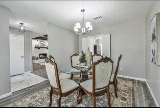 22939 Spring Willow Dr in Tomball, TX - Building Photo - Building Photo