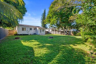 1535 Plunkett St in Hollywood, FL - Foto de edificio - Building Photo
