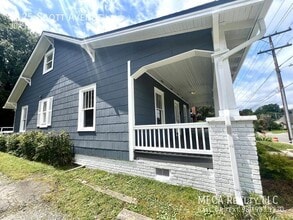 2125 Scott Ave in Charlotte, NC - Building Photo - Building Photo