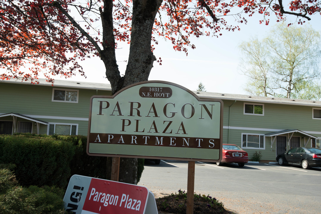 Paragon Plaza in Portland, OR - Building Photo