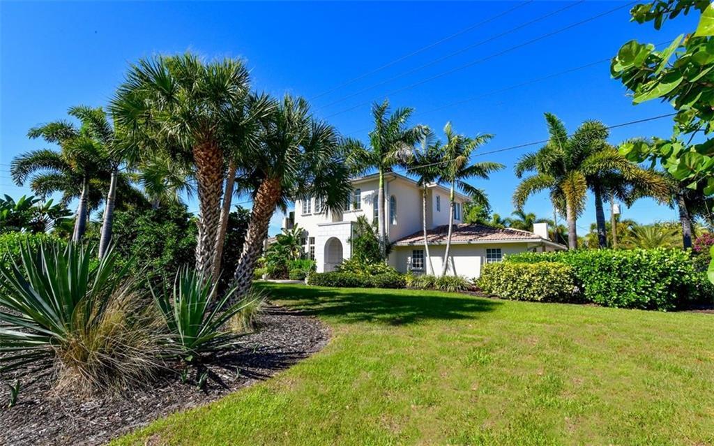 1179 Morningside Pl in Sarasota, FL - Building Photo