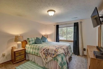 5711 N Hermosa Ct, Unit Bedroom in Spokane Valley, WA - Building Photo - Building Photo