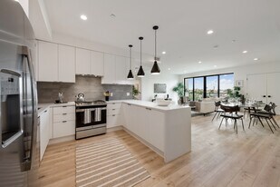 340 Patton St in Los Angeles, CA - Building Photo