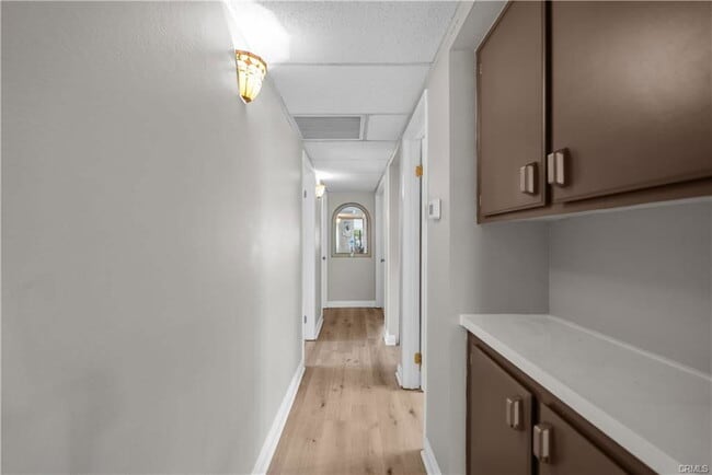 18114 Erik Ct in Santa Clarita, CA - Building Photo - Building Photo