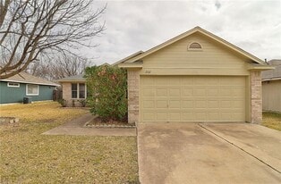 202 Quail Cir in Hutto, TX - Building Photo