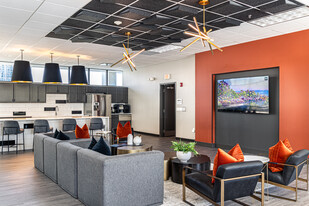 Walnut Tower Apartments in Kansas City, MO - Building Photo