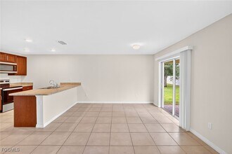 1100 NE 36th St in Cape Coral, FL - Building Photo - Building Photo