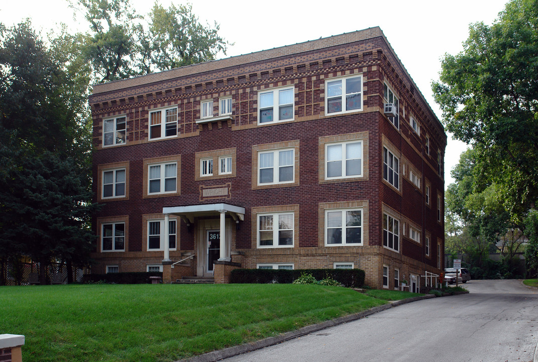 3612 Ingersoll Ave in Des Moines, IA - Foto de edificio