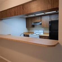 682 37th St N in St. Petersburg, FL - Building Photo - Building Photo