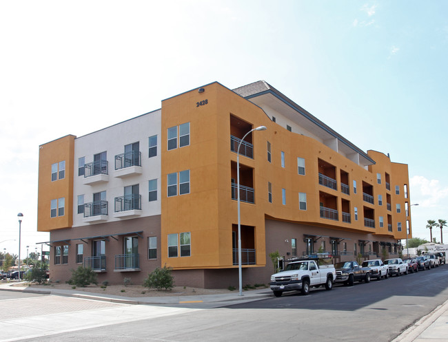 Apache ASL Trails Apartments in Tempe, AZ - Building Photo - Building Photo