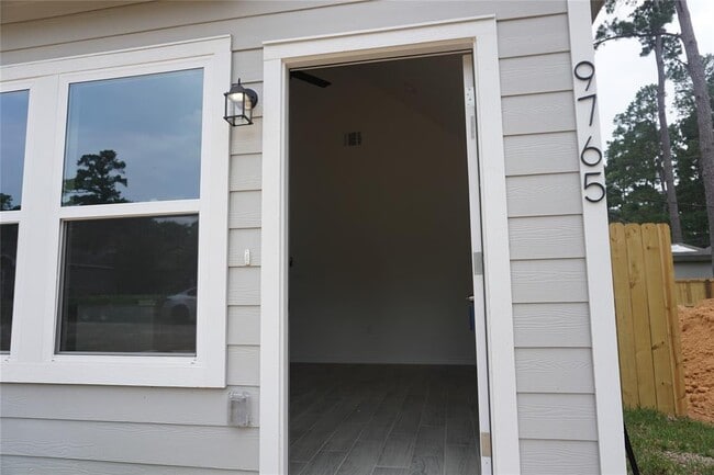 9765 Black Gum in Willis, TX - Building Photo - Building Photo
