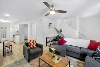 836 Richmond St in Tallahassee, FL - Foto de edificio - Building Photo