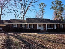 1193 Angelia Dr SW in Mableton, GA - Building Photo