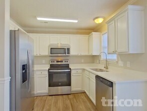 12020 Brownestone View Dr in Charlotte, NC - Foto de edificio - Building Photo