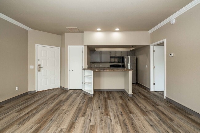 21 Rock Apartments- All Utilities Paid- in Wichita, KS - Foto de edificio - Interior Photo