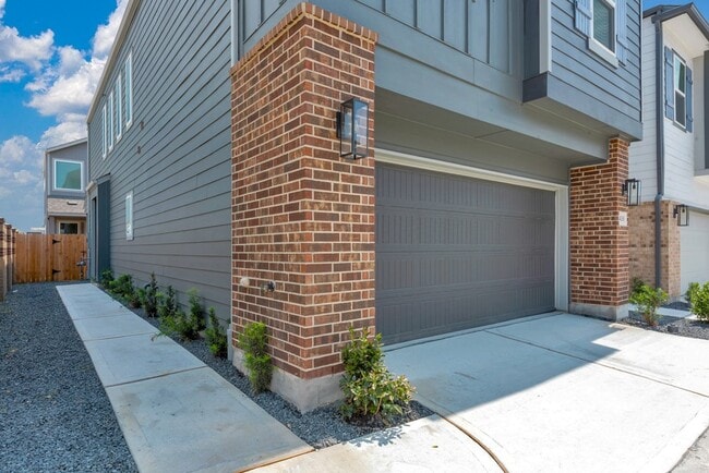 4130 Good Vineyard Ln in Houston, TX - Foto de edificio - Building Photo