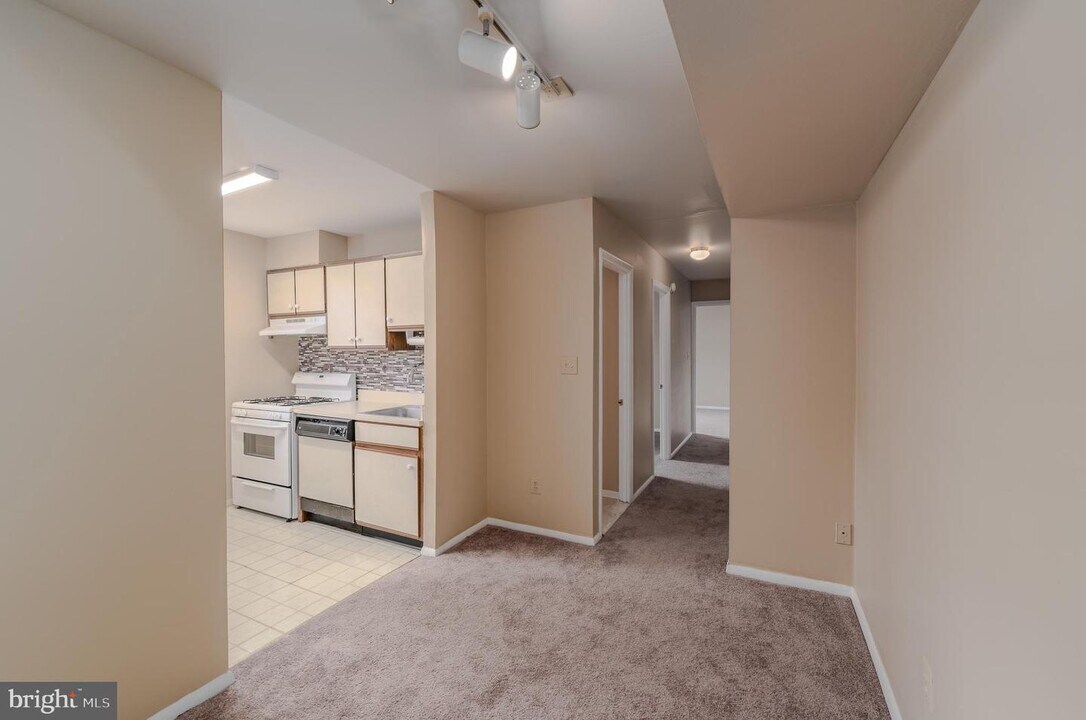 4411 Falls Bridge Dr Photo