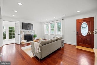 7241 Lee Hwy in Falls Church, VA - Building Photo - Building Photo