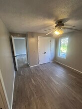 3358 S Warren Ave in Springfield, MO - Foto de edificio - Building Photo