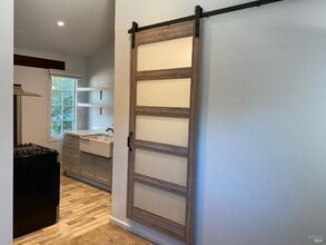 1644 Hillview Pl in St Helena, CA - Building Photo - Building Photo