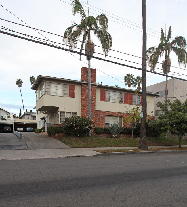 1825 Taft Ave in Los Angeles, CA - Building Photo