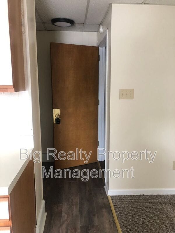 70 N Main St in Spring City, PA - Building Photo - Building Photo