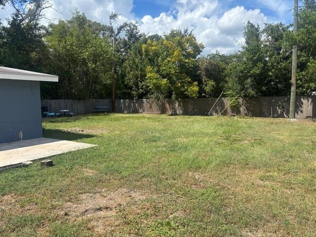 1107 Leisure Ave in Tampa, FL - Building Photo - Building Photo