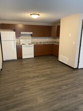 RS Apartments in Coralville, IA - Building Photo - Building Photo