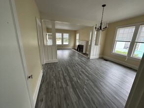 1870 Lakeview Dr in Sebring, FL - Foto de edificio - Building Photo