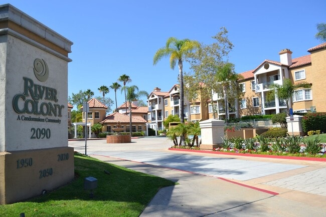 property at 2020 Camino De La Reina