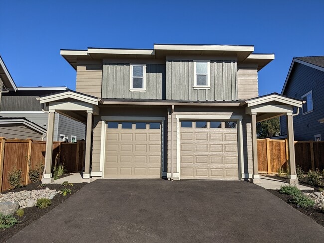 61536 SE Jennifer Ln, Unit 1