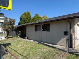 1168 30th Ave in Longview, WA - Building Photo