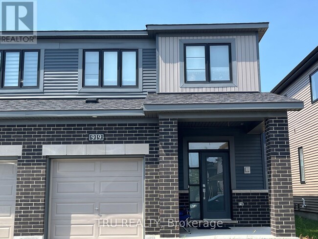property at 919 Athenry Ct