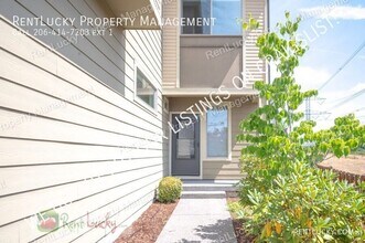 22437 SE 283rd St in Maple Valley, WA - Building Photo - Building Photo