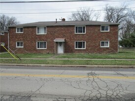 2940 6th St in Cuyahoga Falls, OH - Building Photo