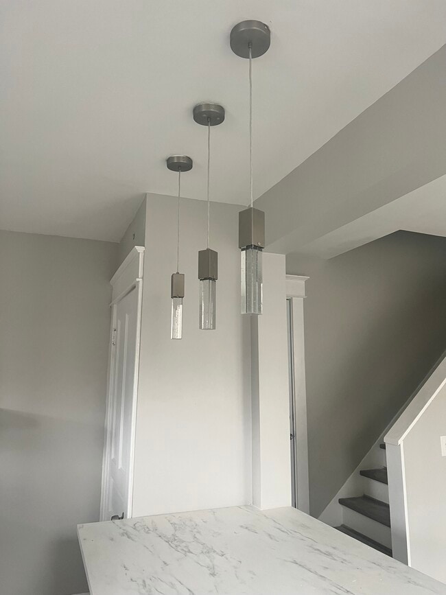 3825 Zinsle Ave in Cincinnati, OH - Building Photo - Building Photo