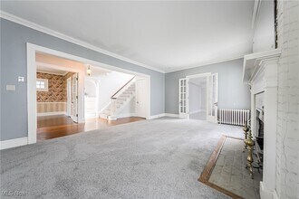 1465 W Clifton Blvd in Lakewood, OH - Building Photo - Building Photo