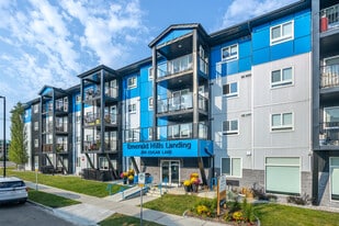Emerald Hills Landing in Sherwood Park, AB - Building Photo