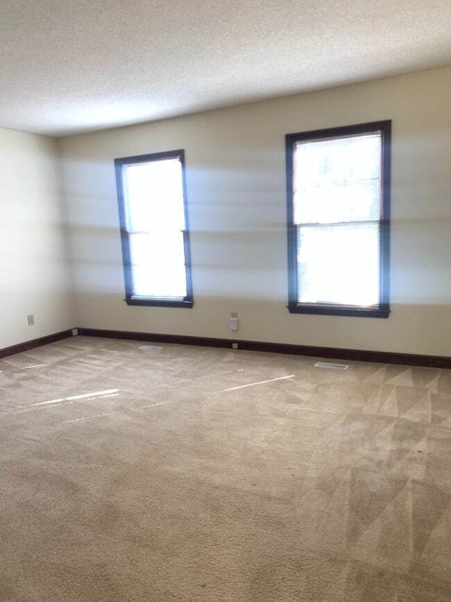 5520 Kaplan Dr in Raleigh, NC - Building Photo - Building Photo