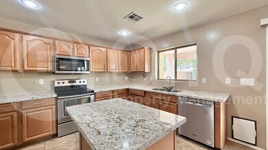 2788 E Dust Devil Dr in San Tan Valley, AZ - Building Photo - Building Photo
