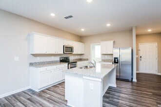 921 Feldman Chase in Loganville, GA - Building Photo - Building Photo