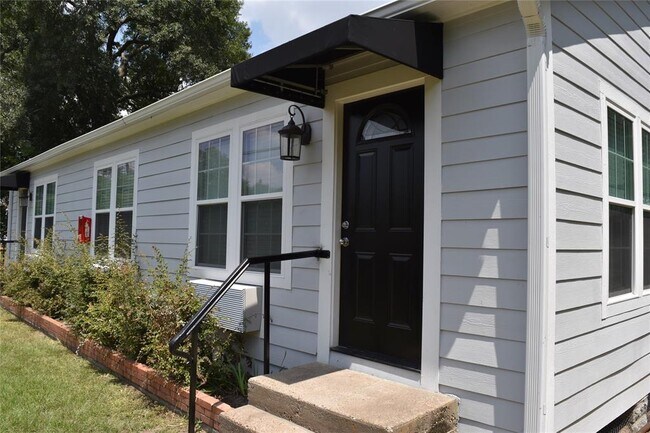 1517 W 12th St in Houston, TX - Building Photo - Building Photo