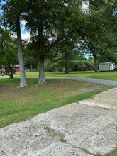 2131 E Cottonwood Rd in Dothan, AL - Building Photo - Building Photo
