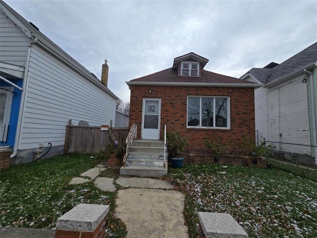 property at 312 Aberdeen Ave