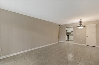 484 Banyon Tree Cir in Maitland, FL - Building Photo - Building Photo