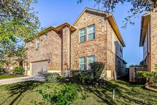 2165 Woodland Pine Dr in Shenandoah, TX - Building Photo