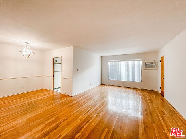 8356 Blackburn Ave in Los Angeles, CA - Building Photo - Building Photo
