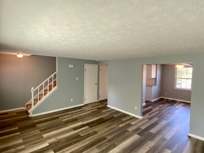 83 Marco Ln in Dayton, OH - Building Photo - Building Photo