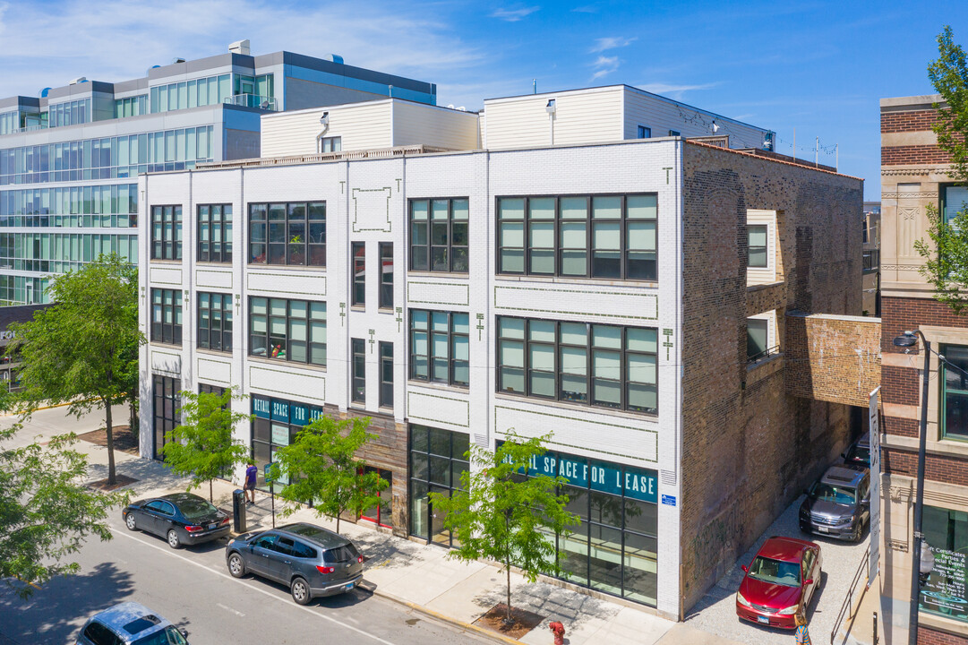 Bucktown / Wicker Park Retail in Chicago, IL - Building Photo